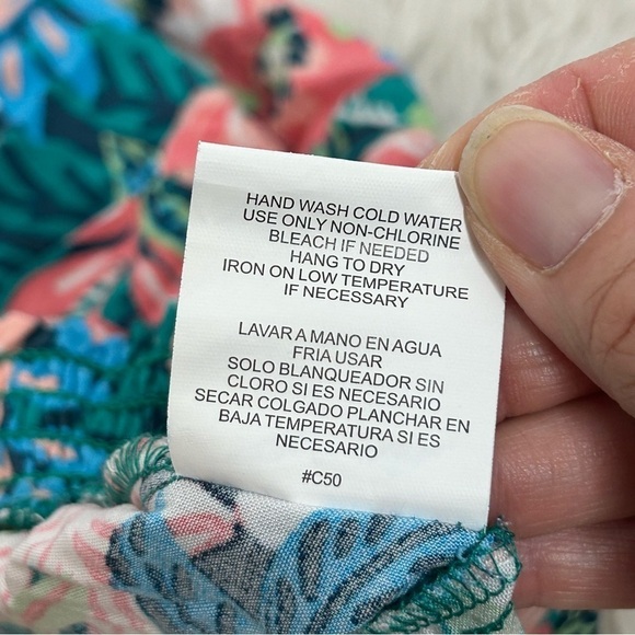 Love & Piece Collective Tropical Print Rayon Shorts NWOT - Picture 11 of 13